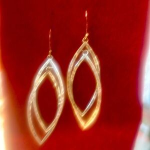 Silpada silver dangle earrings